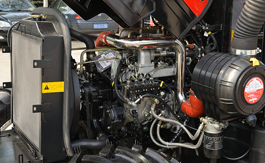 AG亚游集团-600型拖拉机